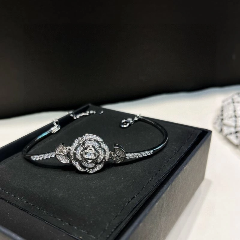 FreshLook Chanel Bracelets 226430