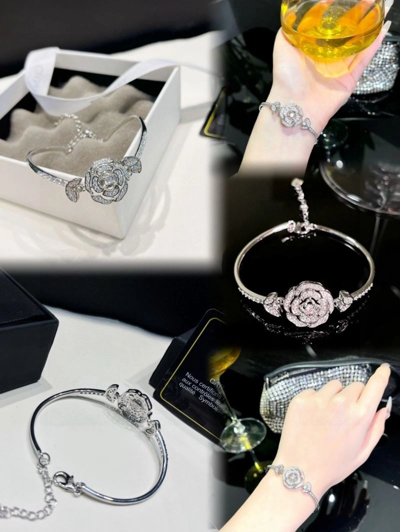 FreshLook Chanel Bracelets 226430