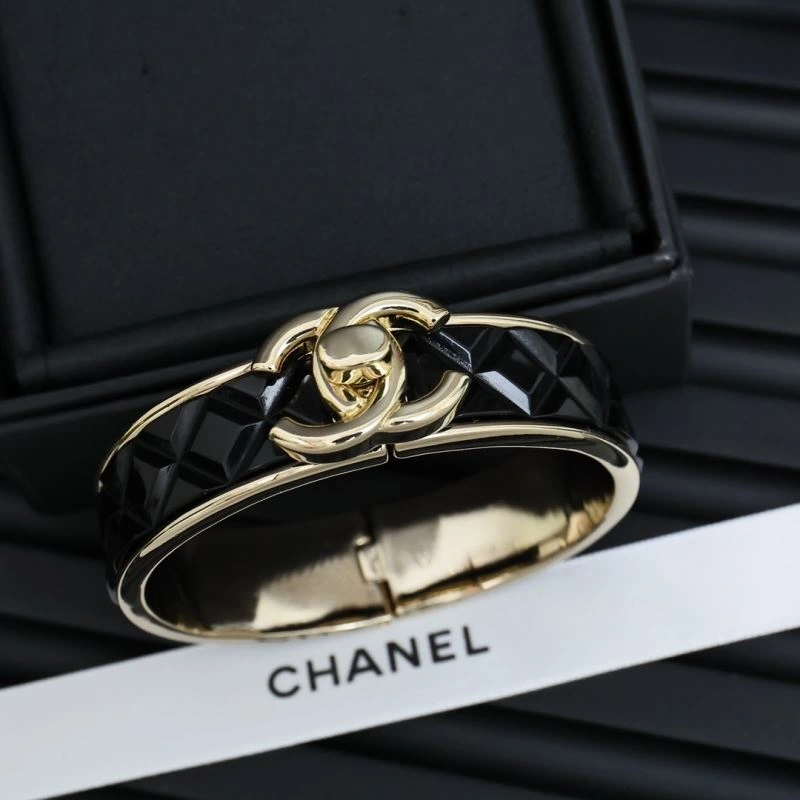 Breathable Chanel Bracelets 226443