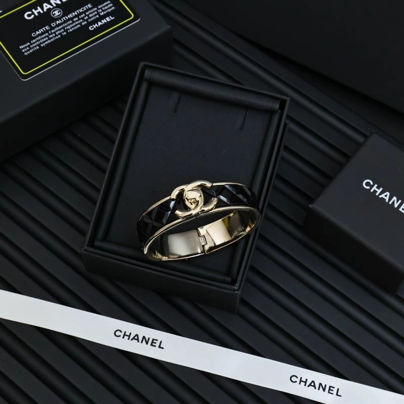 Breathable Chanel Bracelets 226443