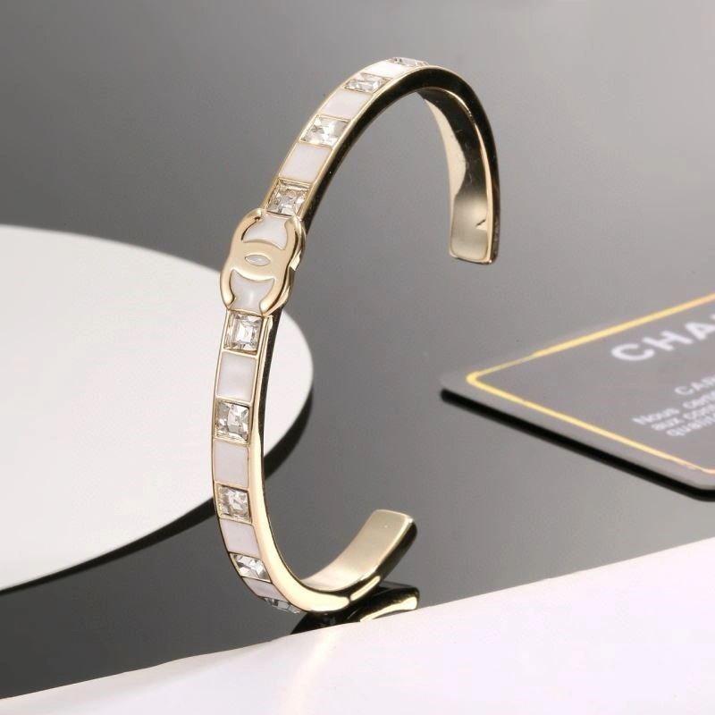 Chanel Bracelets Efficient 225665