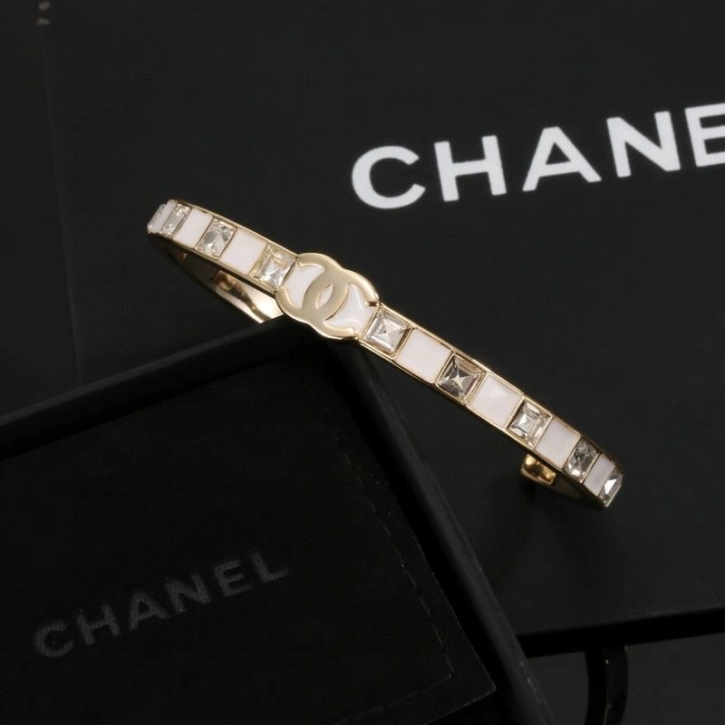 Chanel Bracelets Efficient 225665