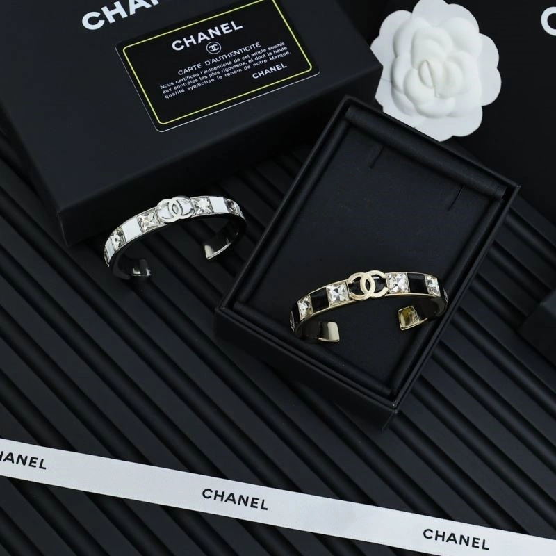 Stretchable Chanel Bracelets 225651