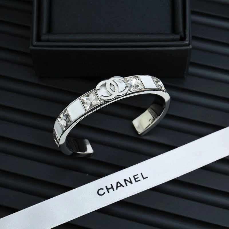Stretchable Chanel Bracelets 225651