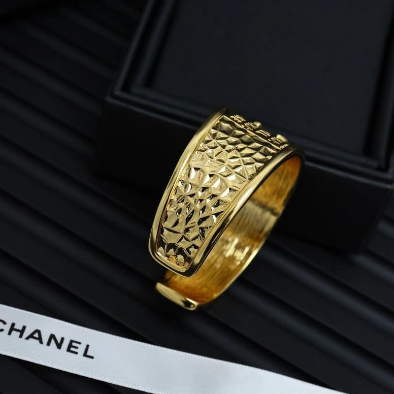 SoftTouch Chanel Bracelets 225690