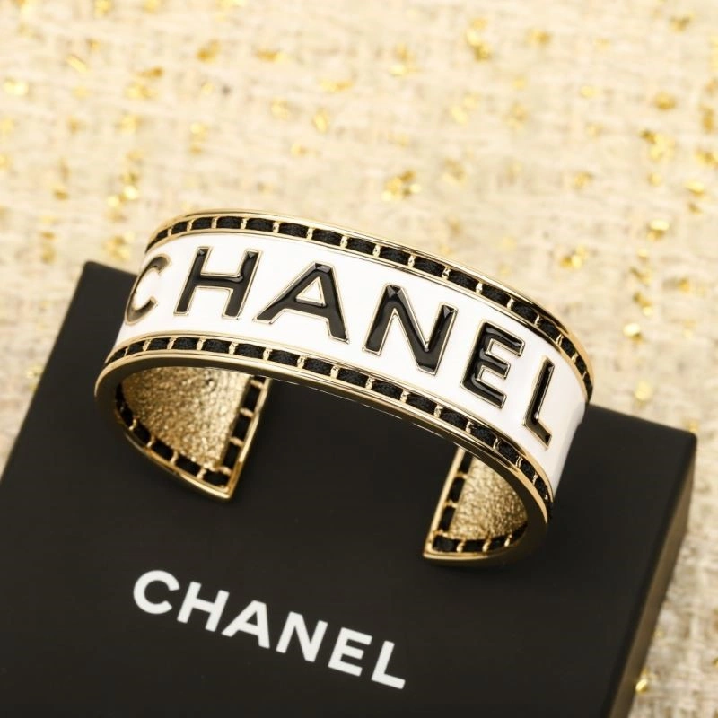 Chanel Bracelets Breathable 225655