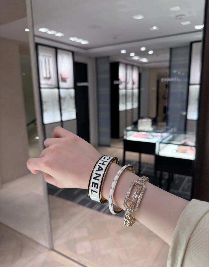Chanel Bracelets Breathable 225655