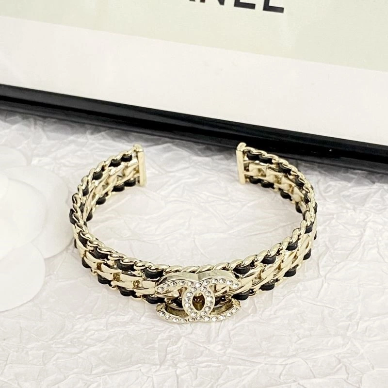 Effortless Chanel Bracelets 224537