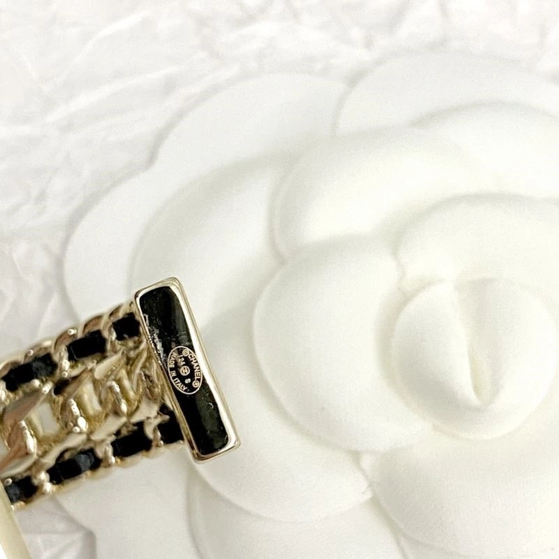 Effortless Chanel Bracelets 224537