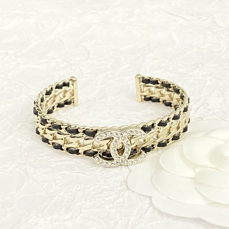 Effortless Chanel Bracelets 224537
