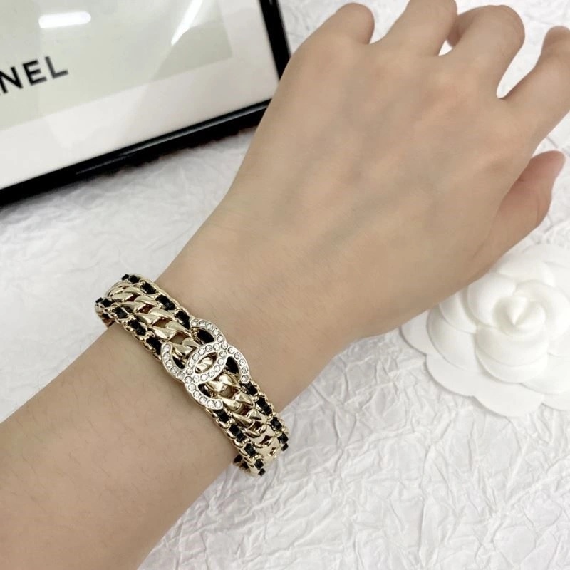 Effortless Chanel Bracelets 224537