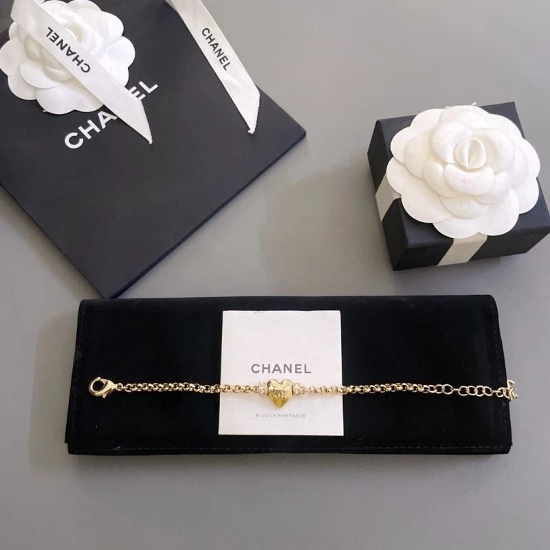 Chanel Bracelets Cozy 224525
