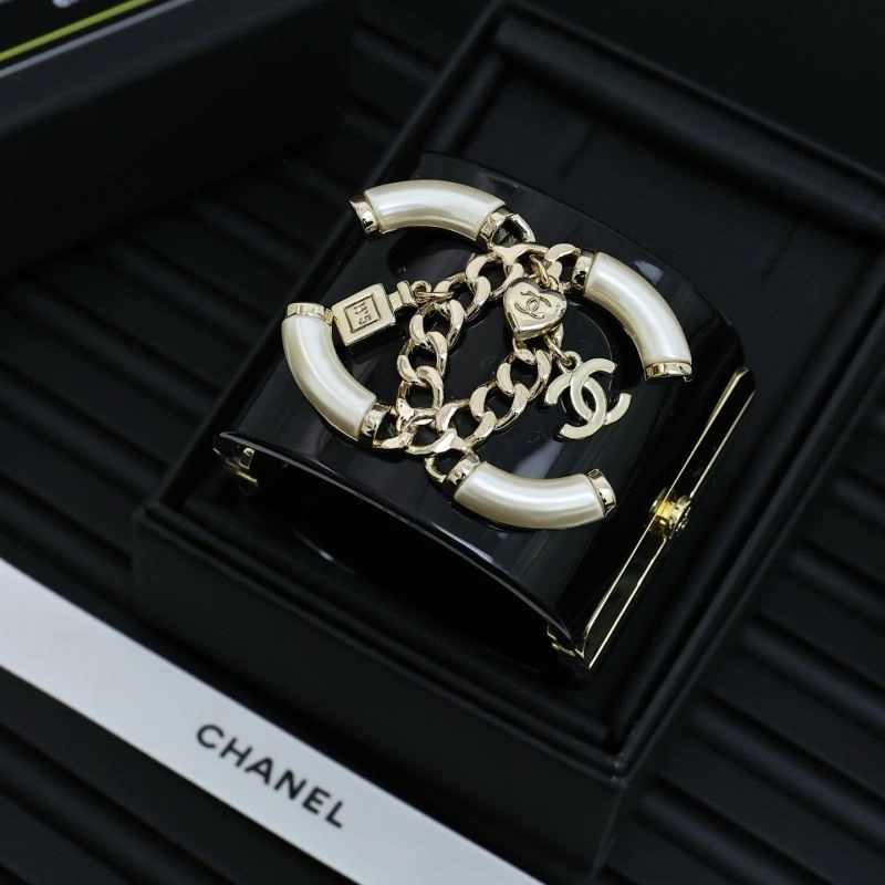 EyeCatching Chanel Bracelets 224474