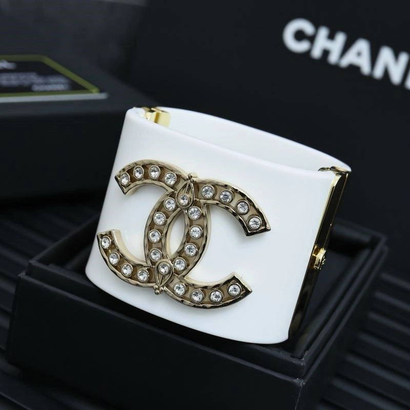 Chic Chanel Bracelets 224471