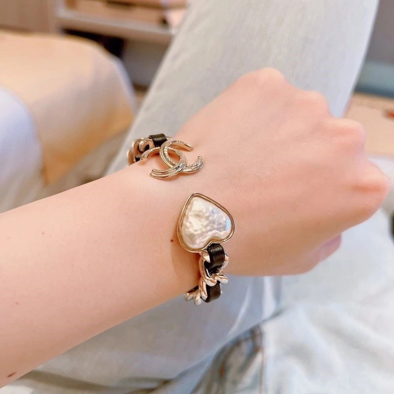 Practical Chanel Bracelets 224502