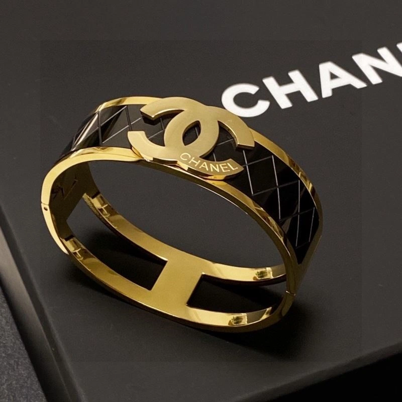 TravelReady Chanel Bracelets 223373