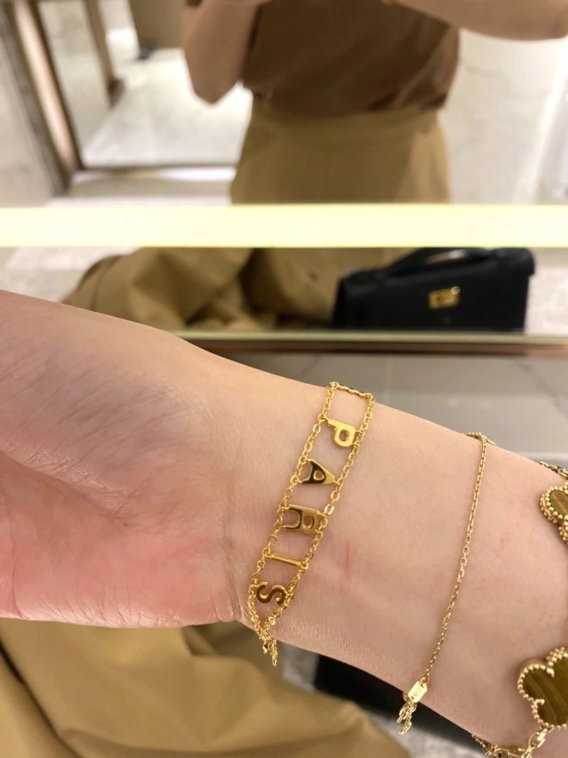 TechFriendly Chanel Bracelets 223256