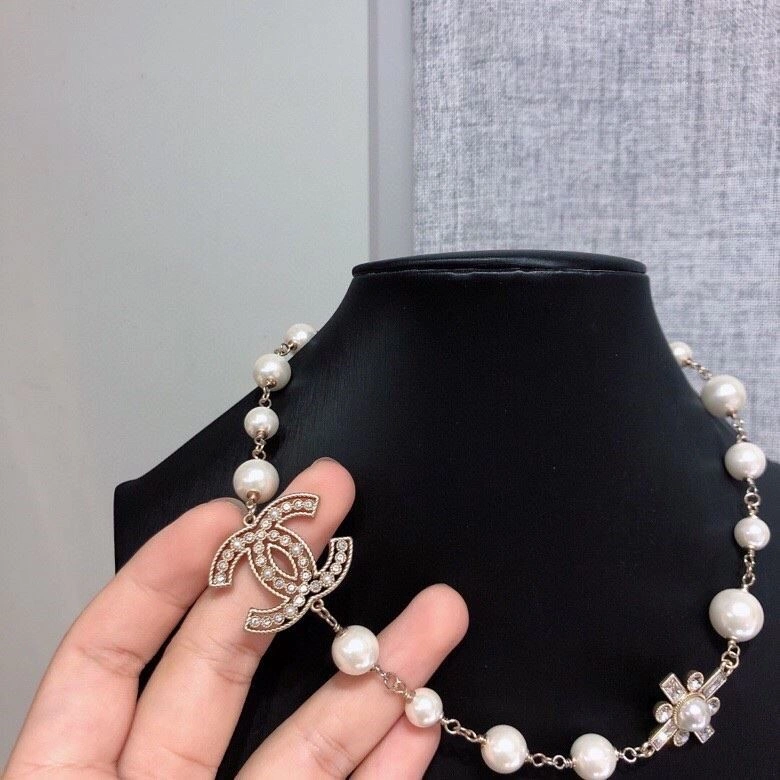 Trendsetting Chanel Bracelets 223246