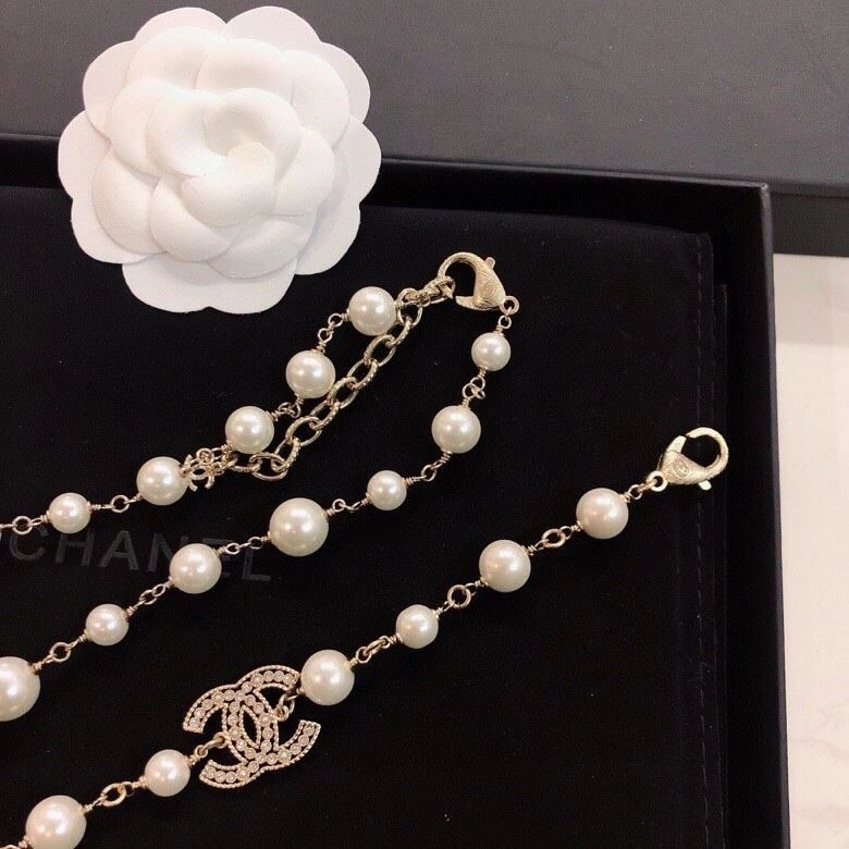 Trendsetting Chanel Bracelets 223246