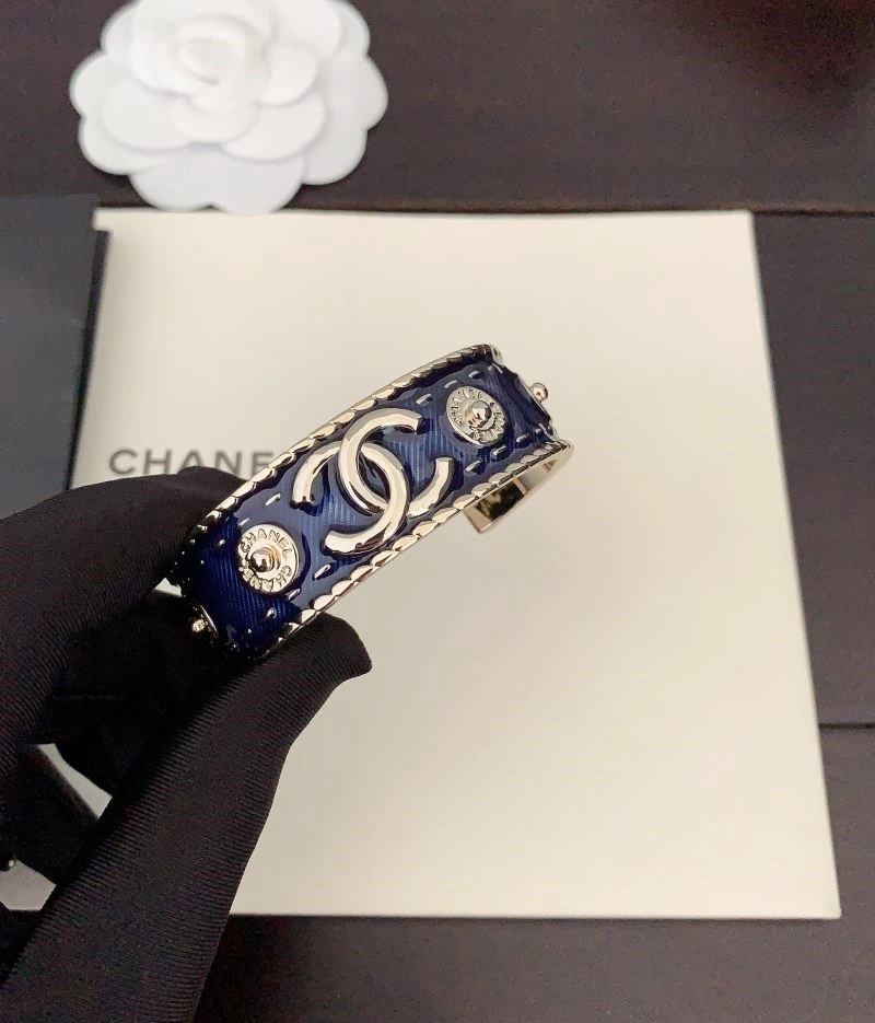FashionForward Chanel Bracelets 223255
