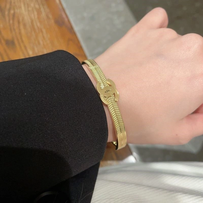 Chanel Bracelets Snug 223251