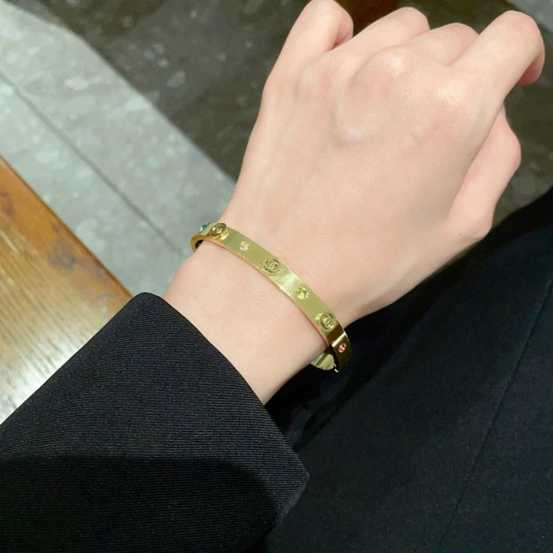 Chanel Bracelets Bold 223207
