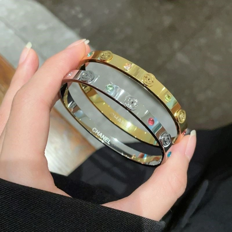 Chanel Bracelets Bold 223207