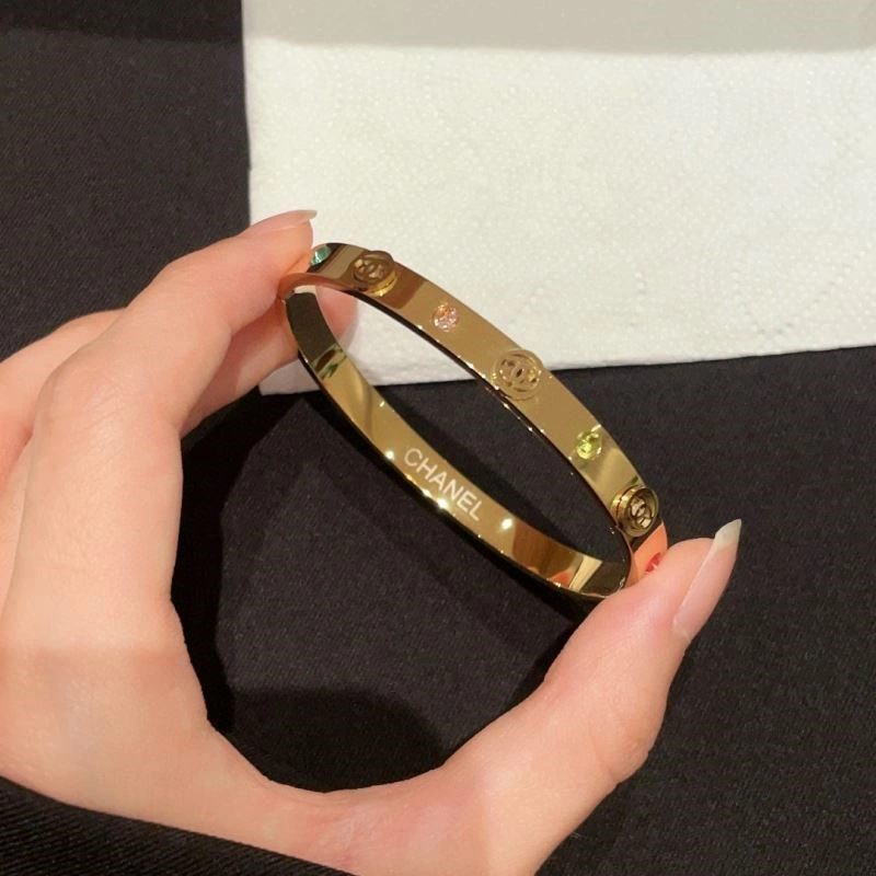 Chanel Bracelets Bold 223207