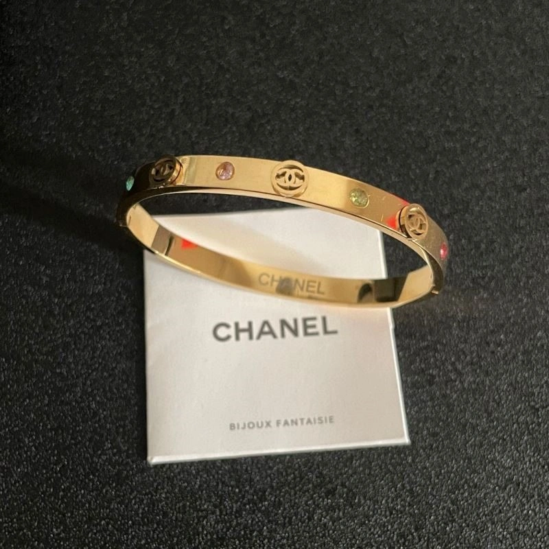 Chanel Bracelets Bold 223207