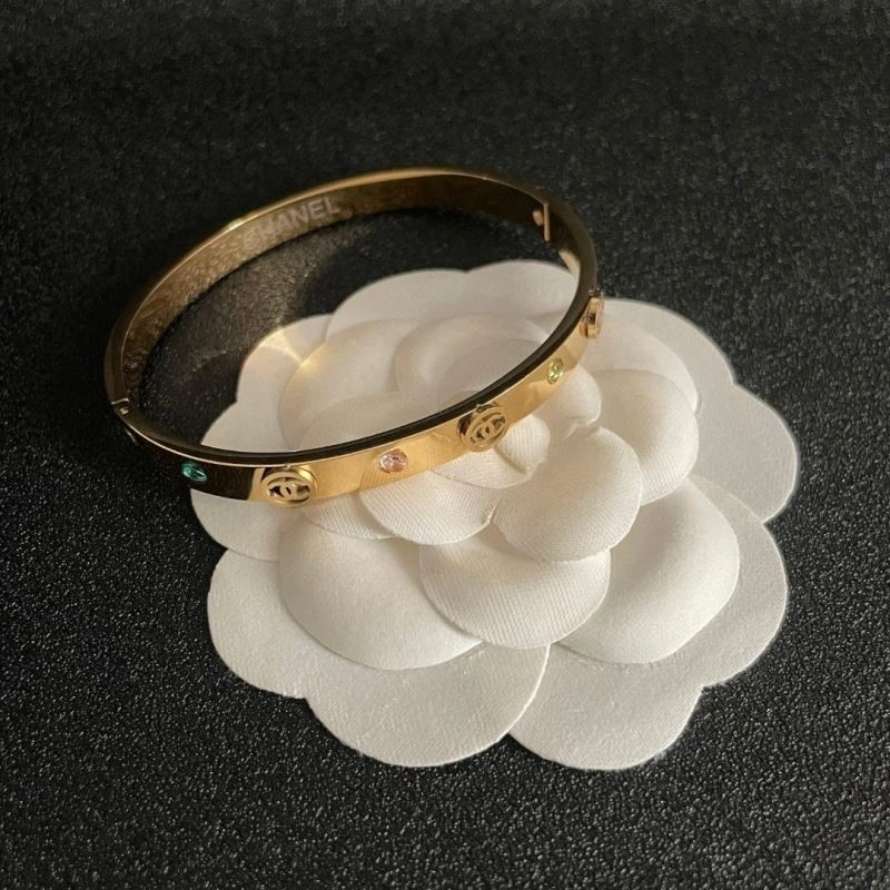 Chanel Bracelets Bold 223207