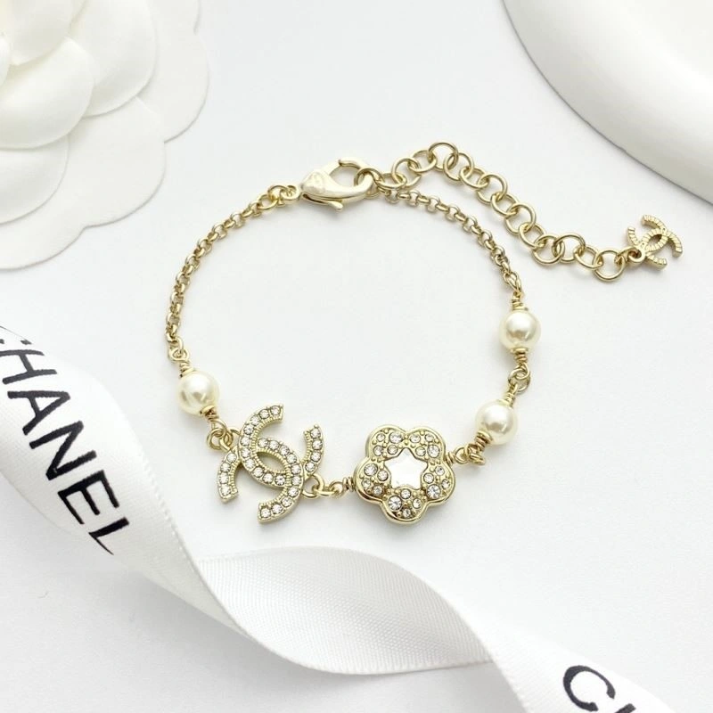 Chanel Bracelets Breathable 222017