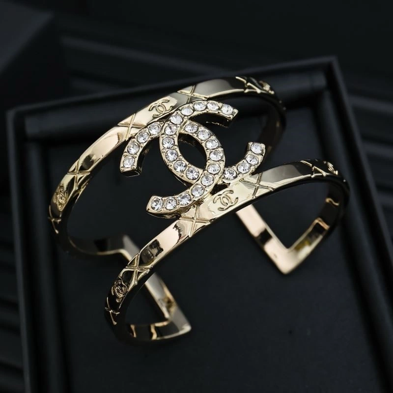 Chanel Bracelets Lightweight 221971