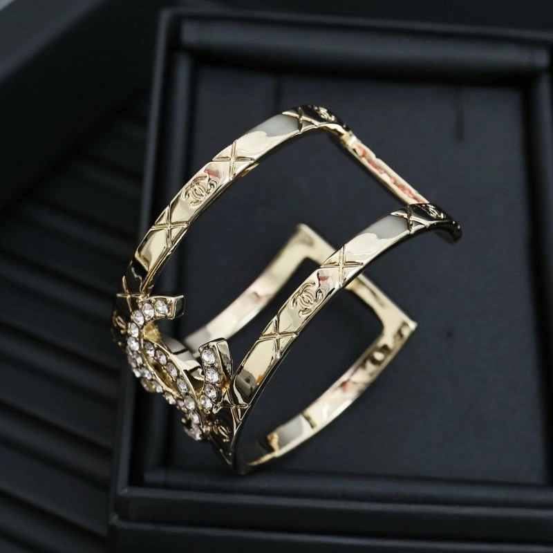 Chanel Bracelets Lightweight 221971