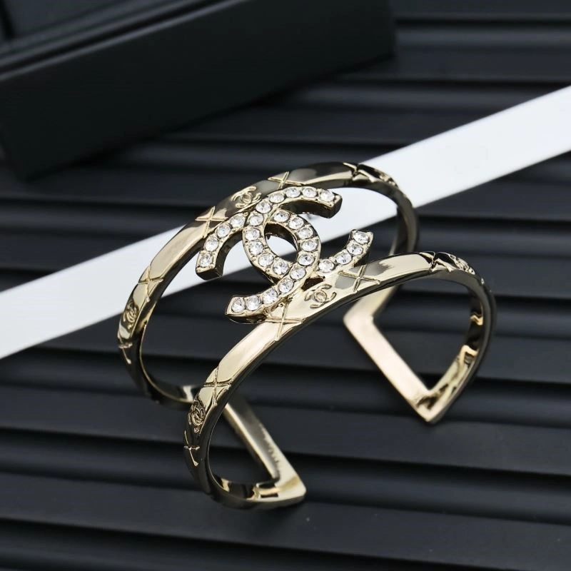 Chanel Bracelets Lightweight 221971