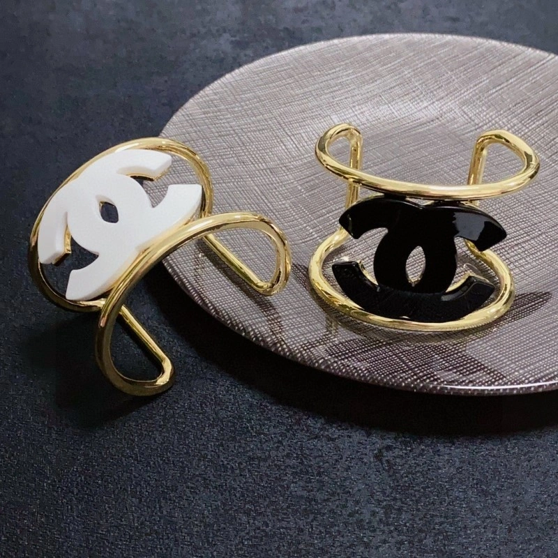 Chanel Bracelets FreshLook 221968