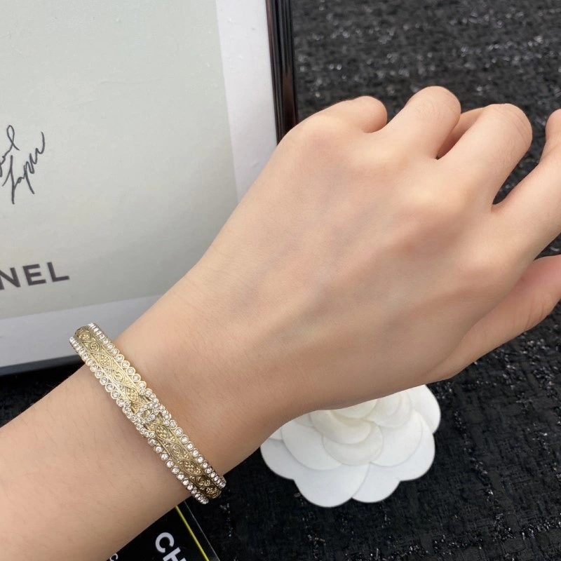 MultiPurpose Chanel Bracelets 220480