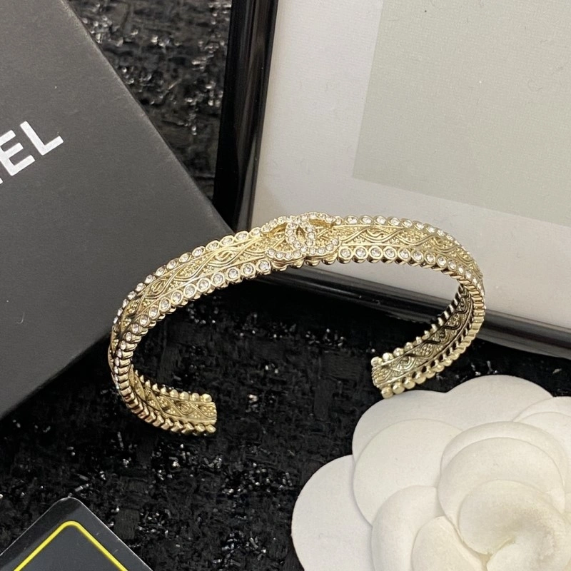 MultiPurpose Chanel Bracelets 220480