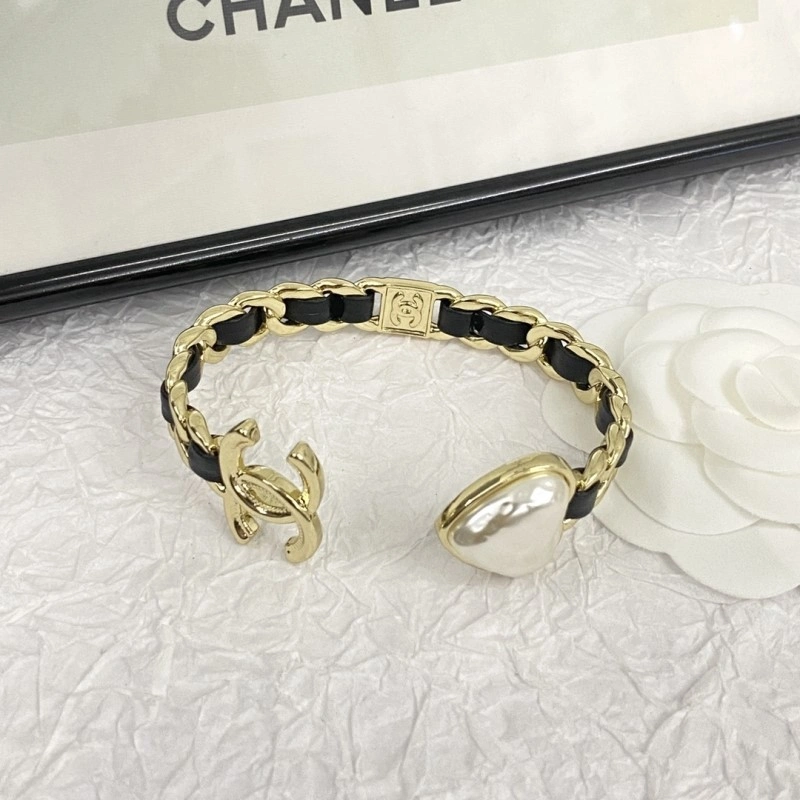 Chanel Bracelets Premium 220476