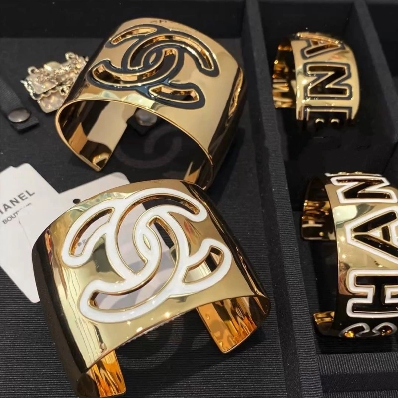 Chanel Bracelets ZipUp 220477