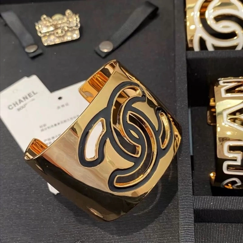 Chanel Bracelets ZipUp 220477