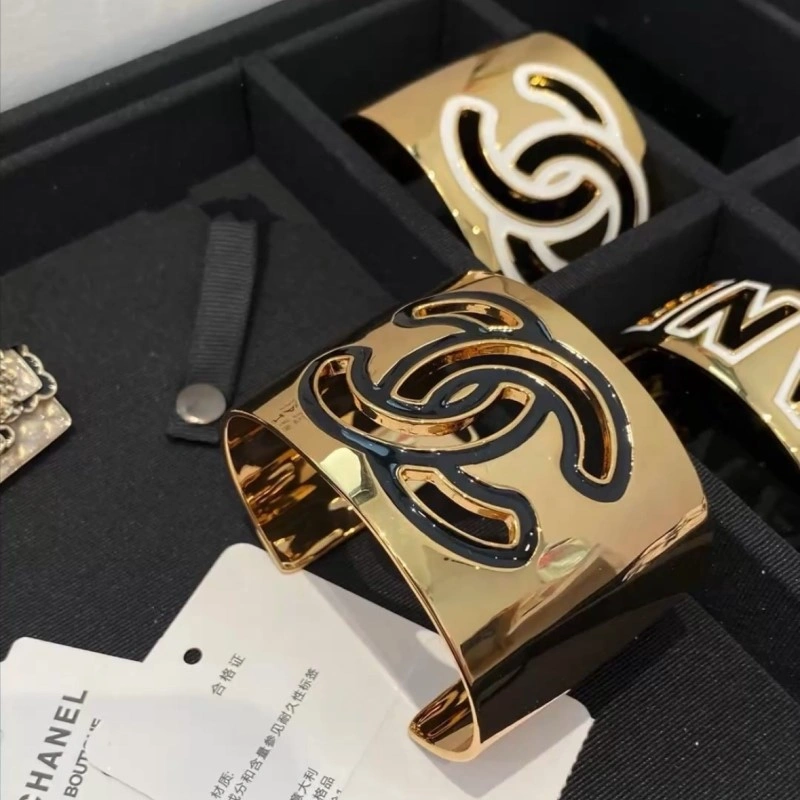 Chanel Bracelets ZipUp 220477