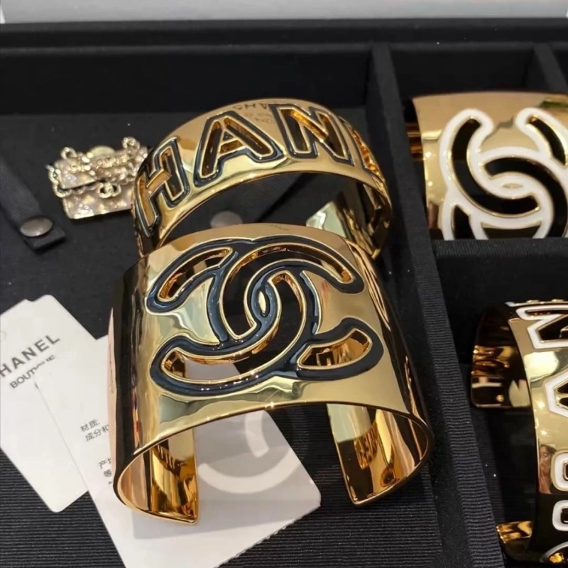 Chanel Bracelets ZipUp 220477