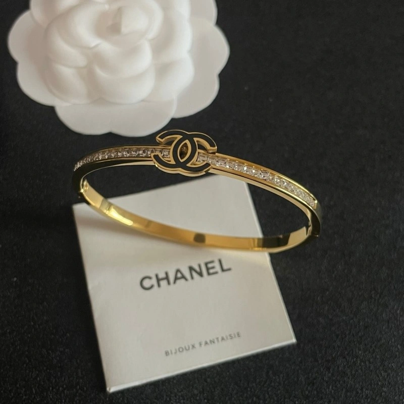Timeless Chanel Bracelets 220454