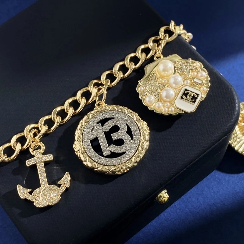Comfortable Chanel Bracelets 220456