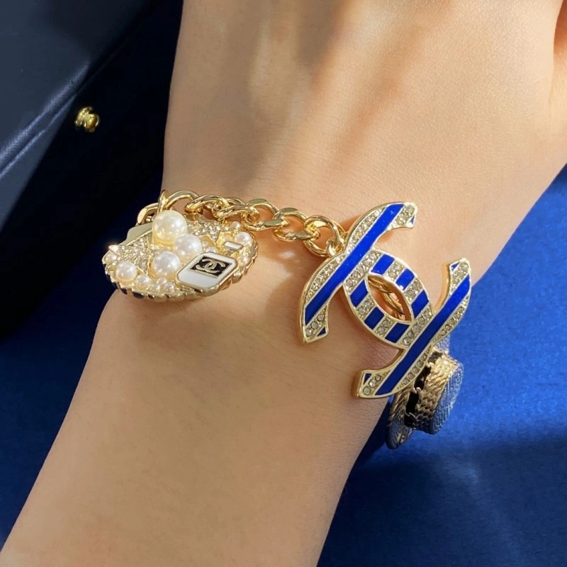 Comfortable Chanel Bracelets 220456