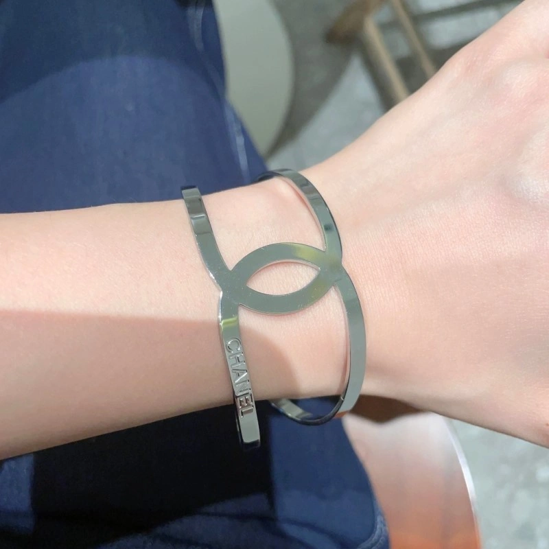 FashionForward Chanel Bracelets 220442