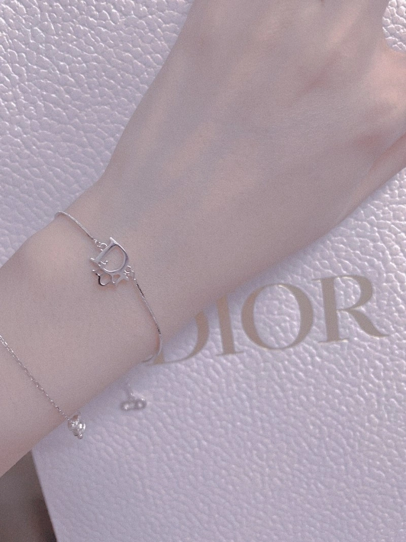 Chanel Bracelets Breathable 220425