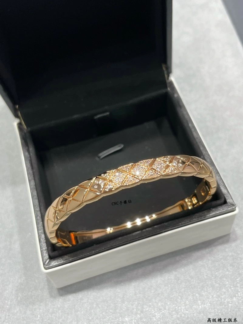 Timeless Chanel Bracelets 220439