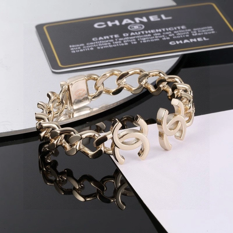 Chanel Bracelets Unique 220431