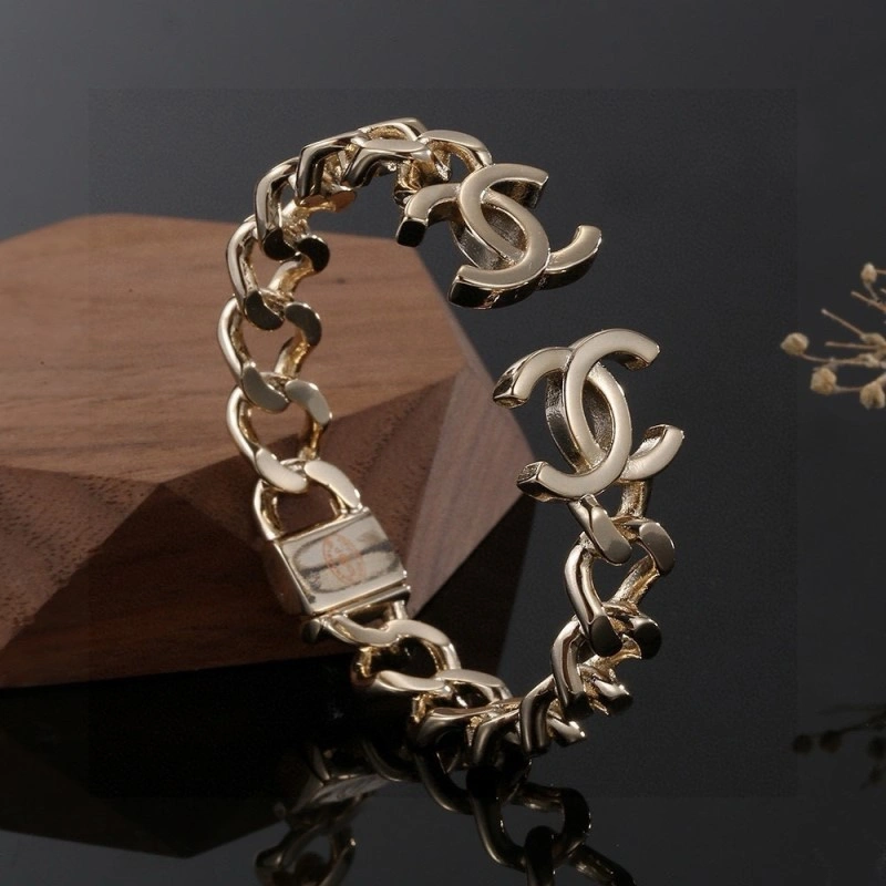 Chanel Bracelets Unique 220431